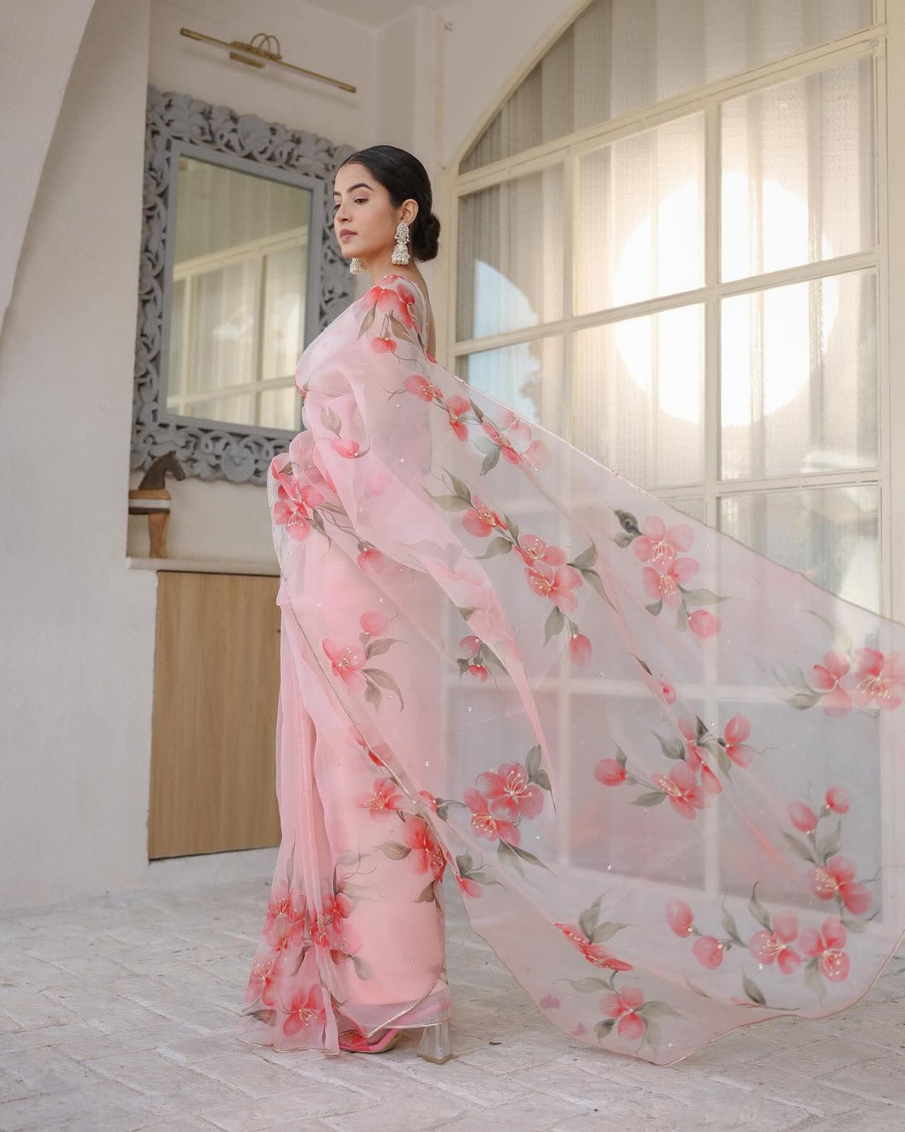 হ্যান্ড প্রিন্ট শাড়ি